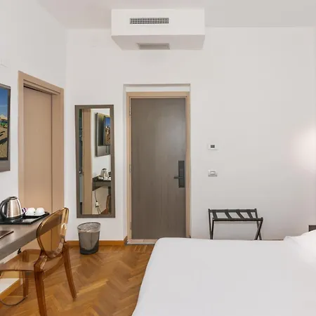 Hotel Tirreno 4*