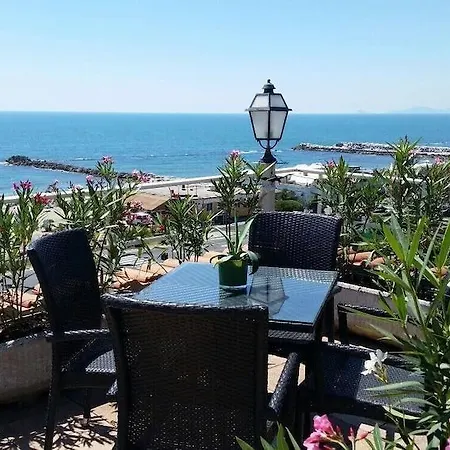 Tirreno 4*