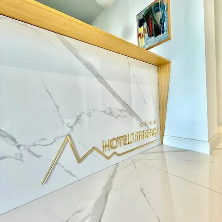 Tirreno Szálloda 4*