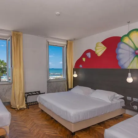 Tirreno Marina di Massa