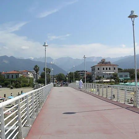 Tirreno Szálloda 4*