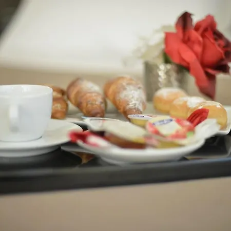 Tirreno Szálloda Marina di Massa