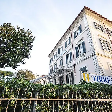 Szálloda Tirreno 4*